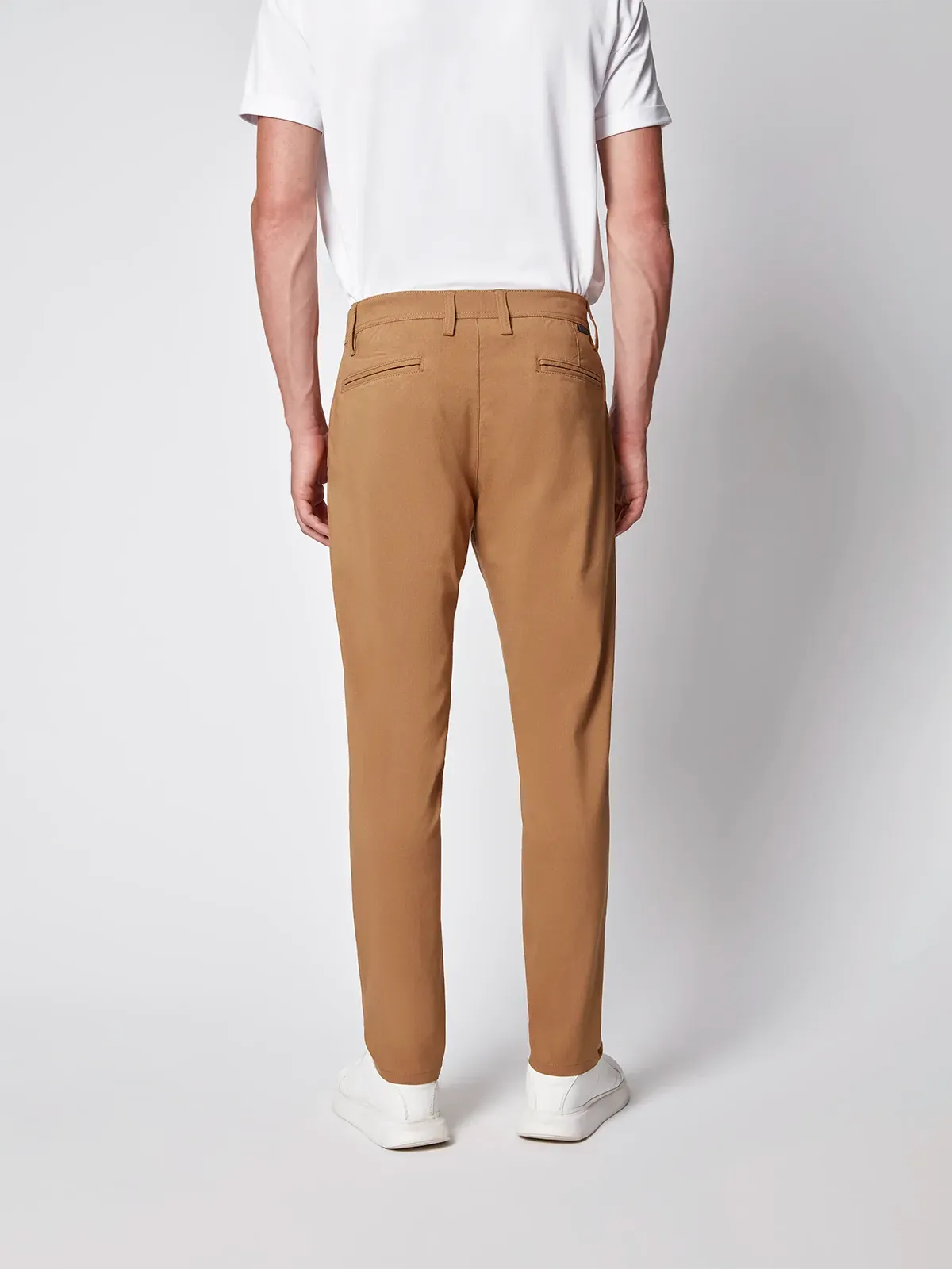 Men's Bungee Relaxed Chino Pant
