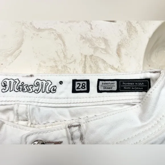 Miss Me Off White Signature Skinny Jeans Sz(28/31)