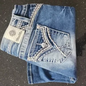 Miss Me Women's Bermudas Mid-Rise Blue Denim Shorts Size 30