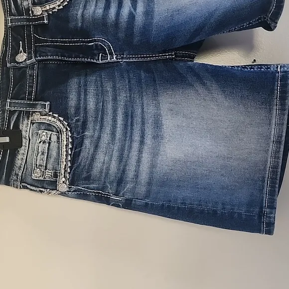 Miss Me Women's Bermudas Mid-Rise Blue Denim Shorts Size 30