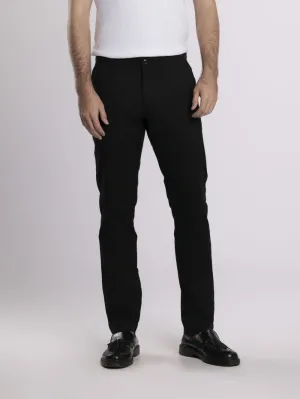 MOC - Celana Panjang Chinos Pria Oswald - Black