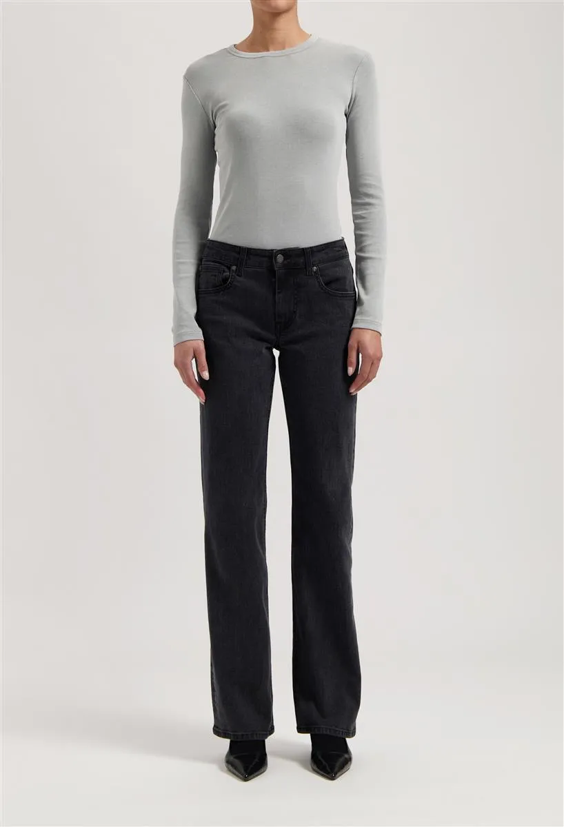 MUD JEANS Carry Mid Straight black vintage
