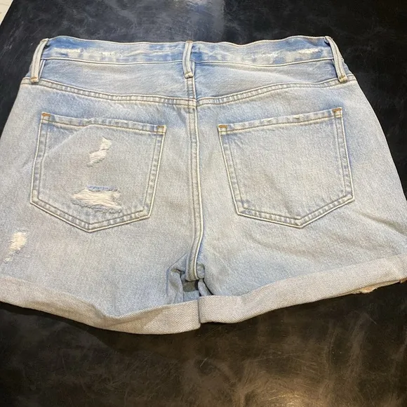 NWOT FRAME LE BEAU SHORT Light Blue Denim Shorts