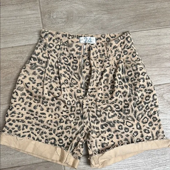 NWOT Free People High Waist Animal Print Shorts in Beige