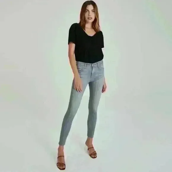 NWT AG &quot;The Farrah&quot; High Waist Skinny Raw Hem Jeans in Gray Pearl