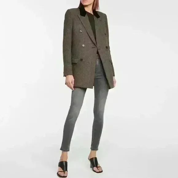 NWT AG &quot;The Farrah&quot; High Waist Skinny Raw Hem Jeans in Gray Pearl