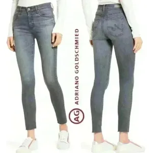 NWT AG &quot;The Farrah&quot; High Waist Skinny Raw Hem Jeans in Gray Pearl