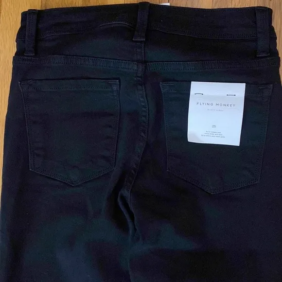 NWT Flying Monkey Women’s Black Skinny Jeans Size 25