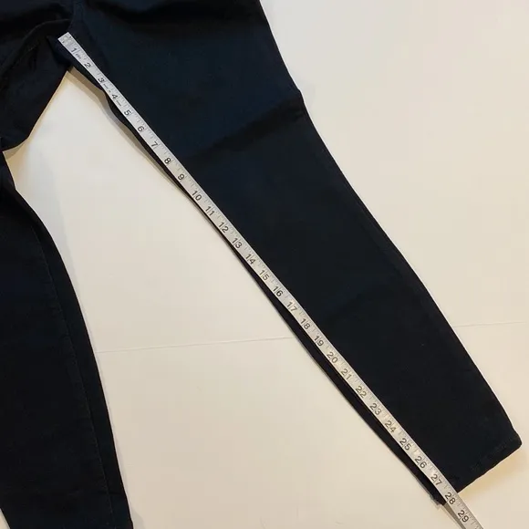 NYDJ SZ 4 Black Denim Skinny Jeans New D28
