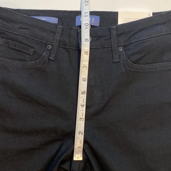 NYDJ SZ 4 Black Denim Skinny Jeans New D28