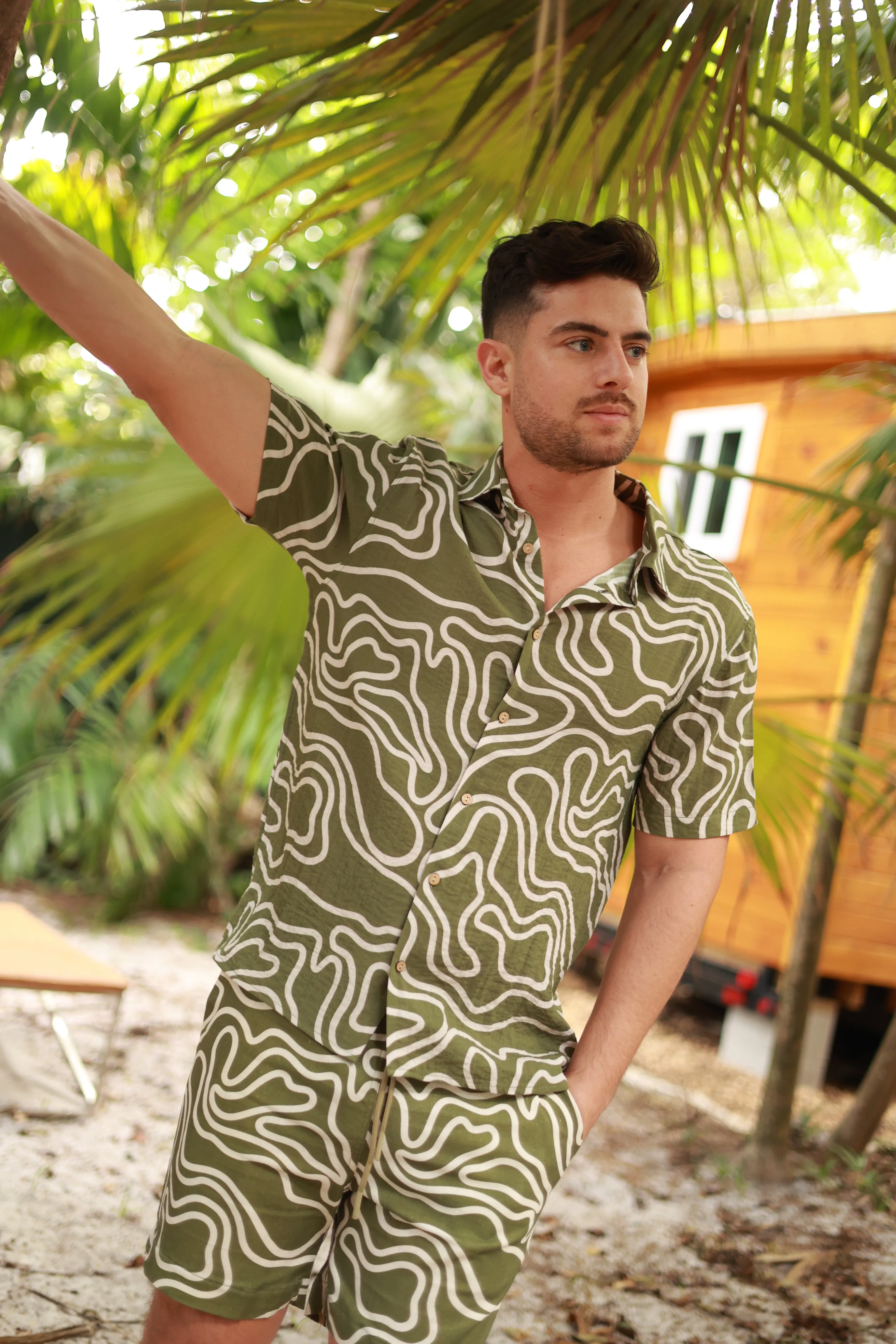 OLIVE LINEN PRINTED SHORTS
