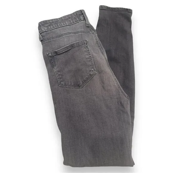 Paige - Hoxton High Rise Ankle Skinny Jeans in Gray Peaks