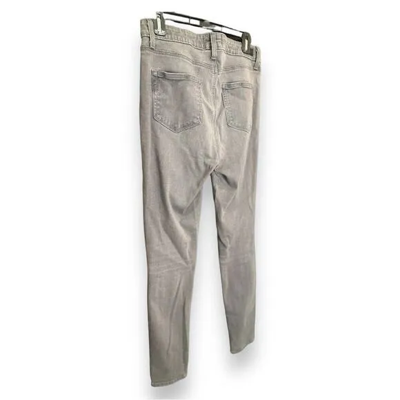 Paige - Hoxton High Rise Ankle Skinny Jeans in Gray Peaks