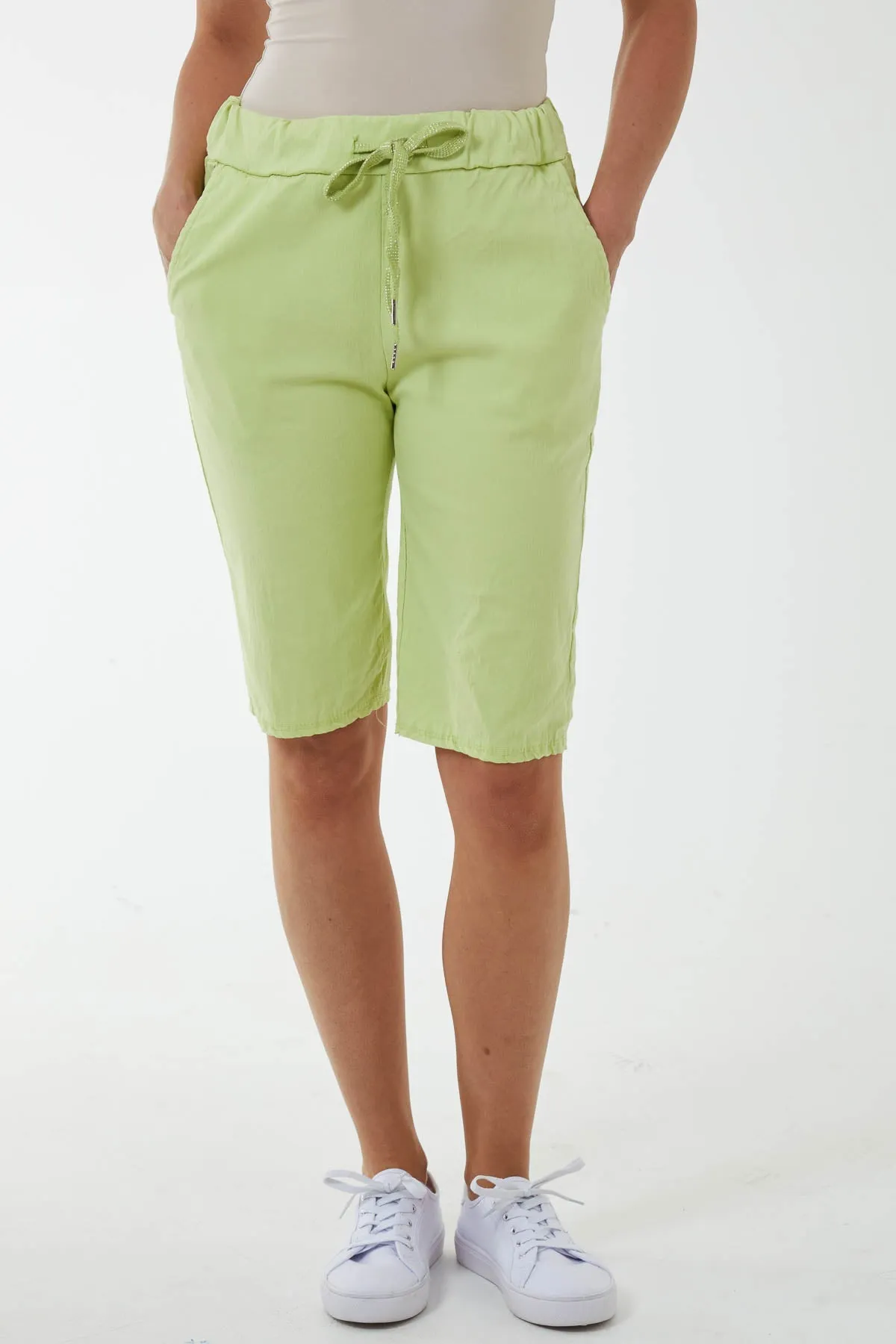 Plus Size Magic Plain Drawstring Shorts