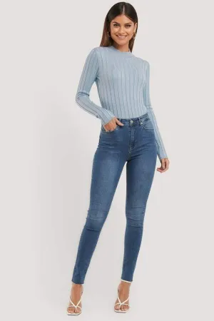 Skinny Fit Mid-Rise Clean Look Stretchable Jeans