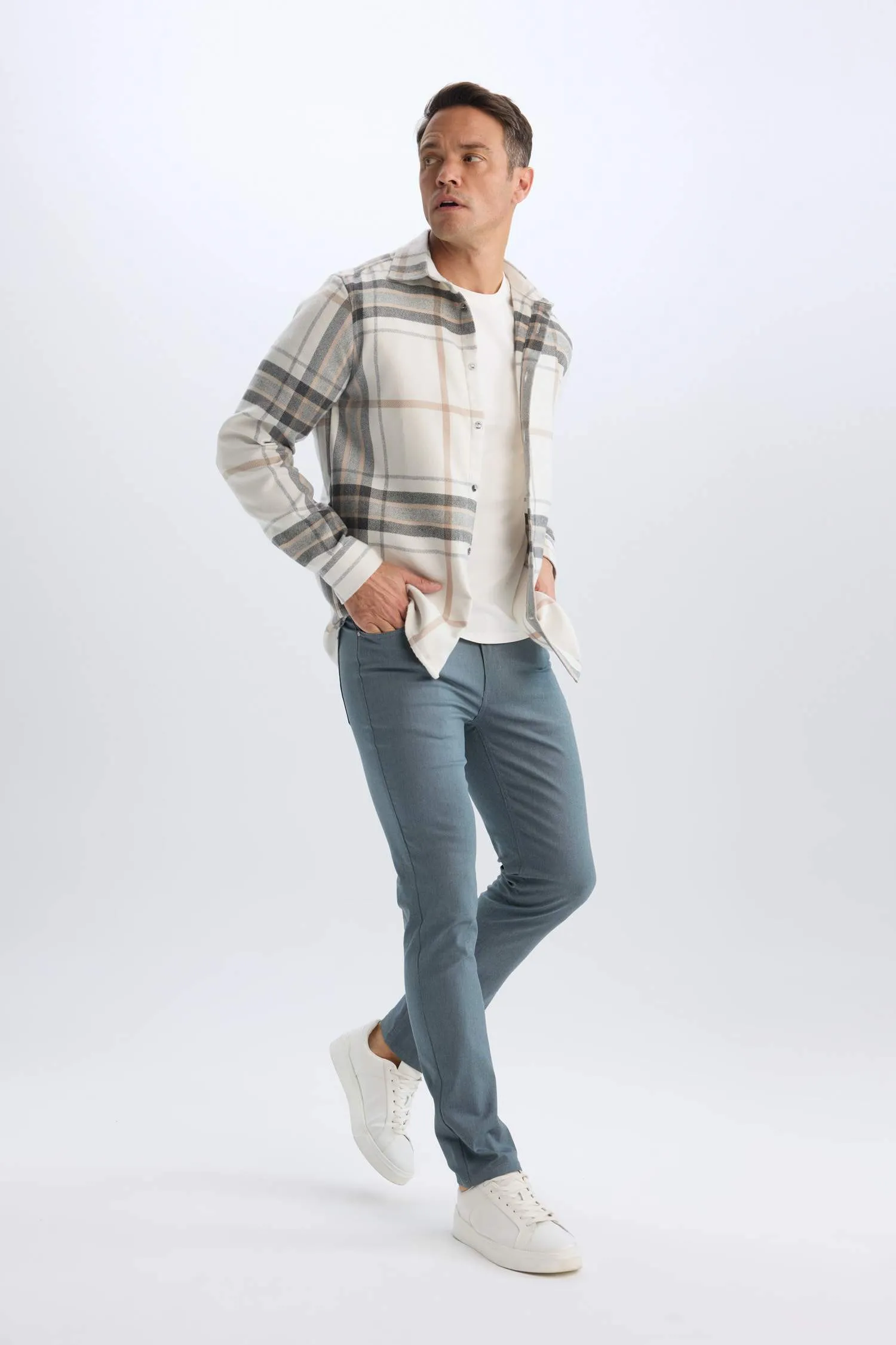 Slim Fit Super Skinny Hem Chino Pants