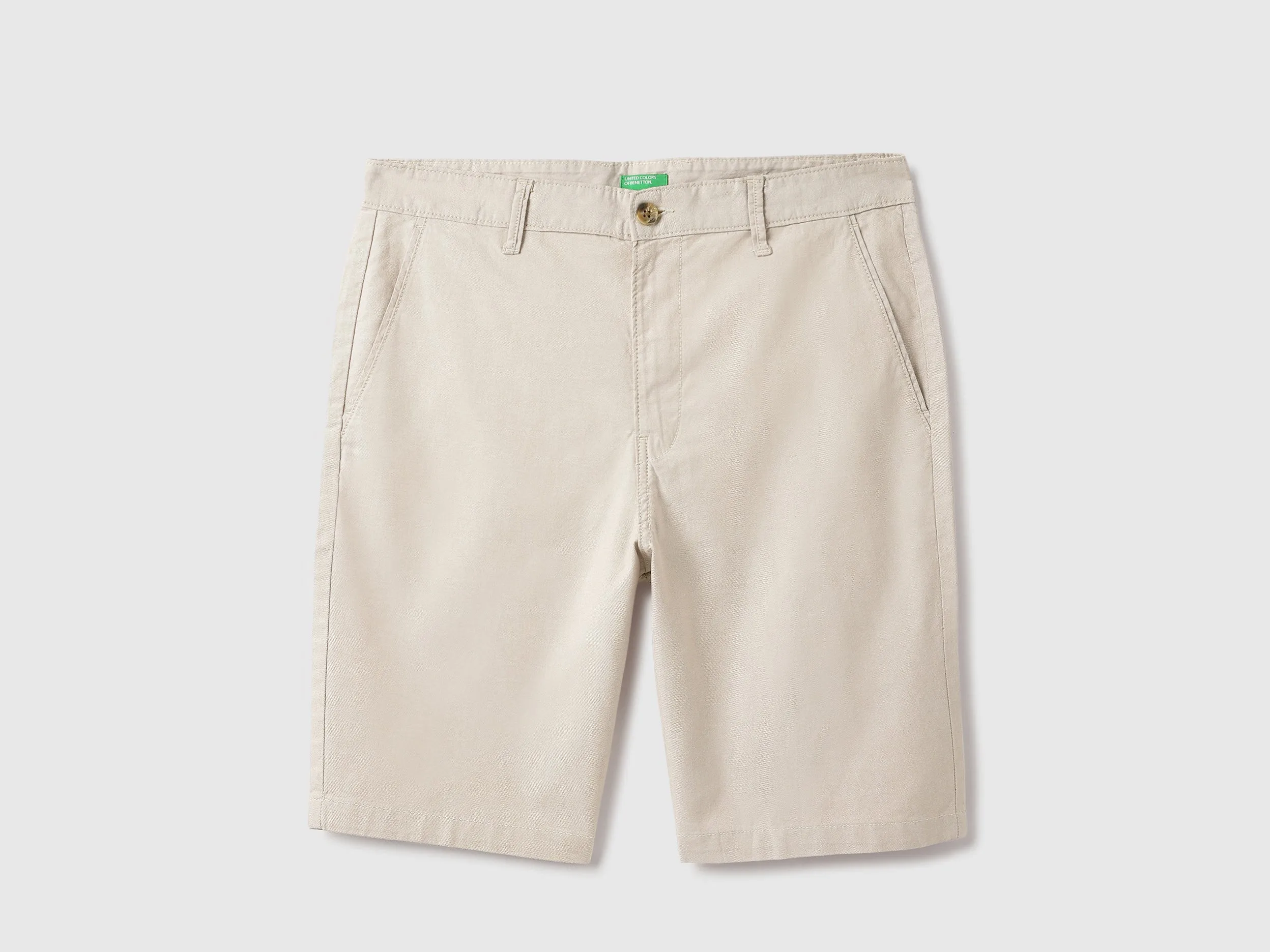 Solid Comfort Fit Oxford Chino Shorts
