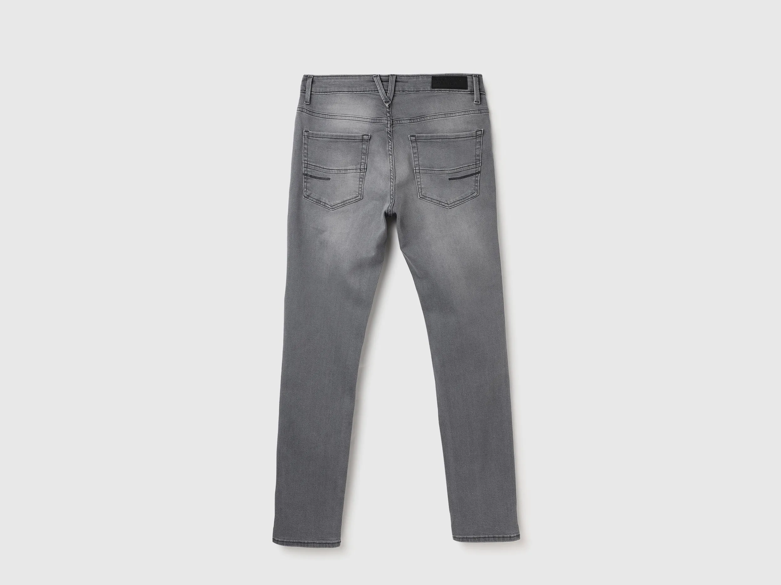 Solid Mid Rise Skinny Fit Jeans