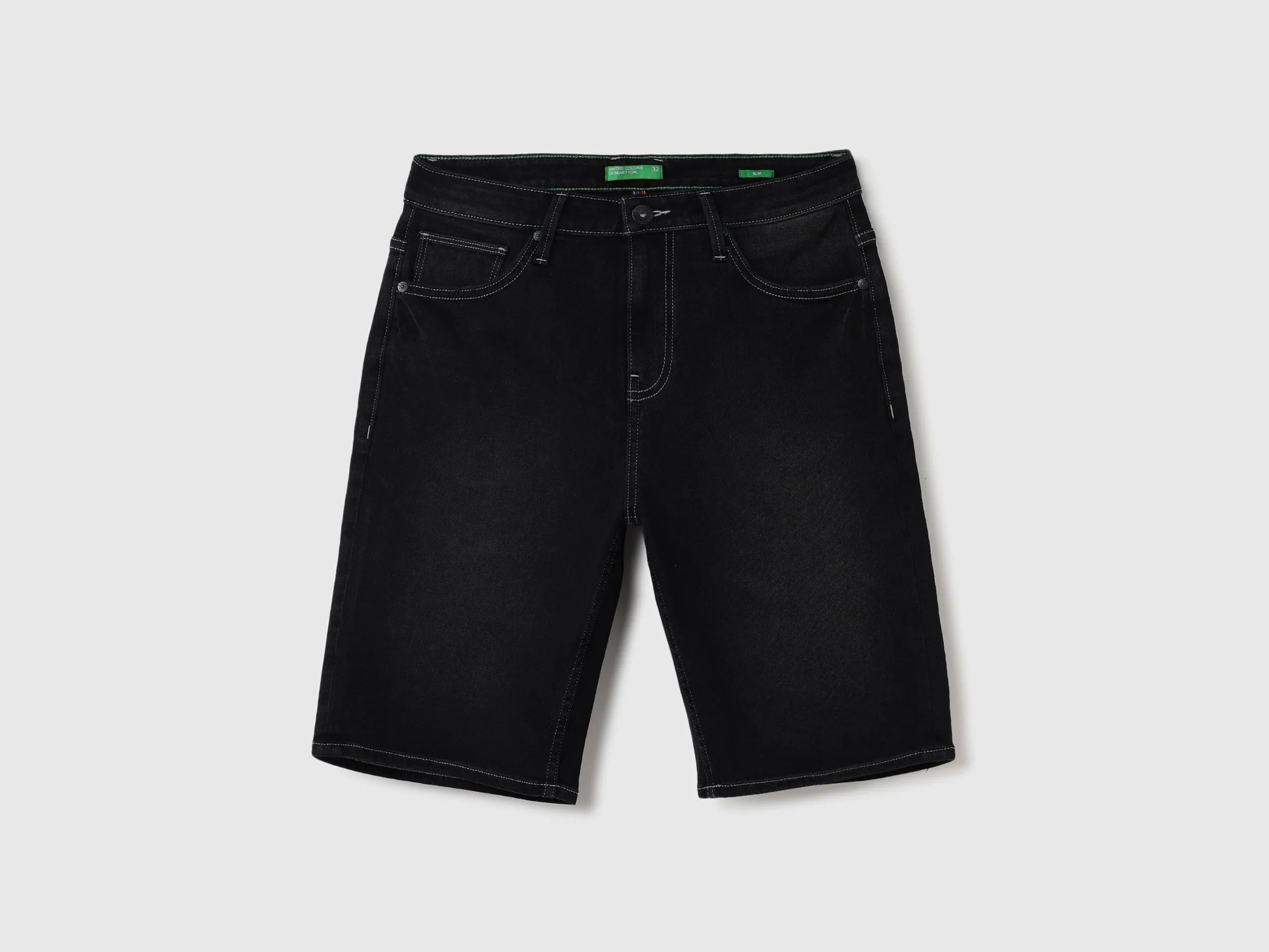 Solid Mid Rise Slim Fit Jeans Short