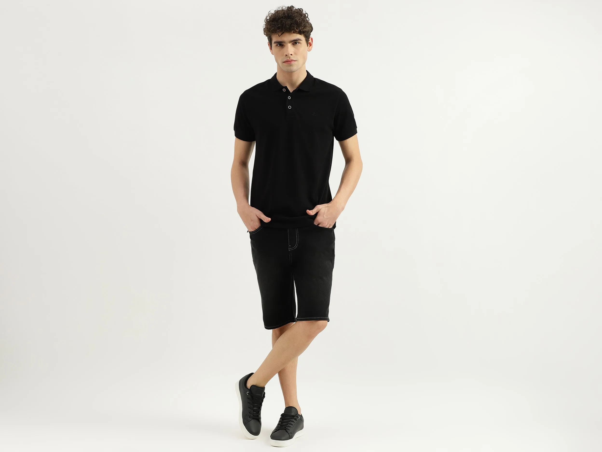 Solid Mid Rise Slim Fit Jeans Short