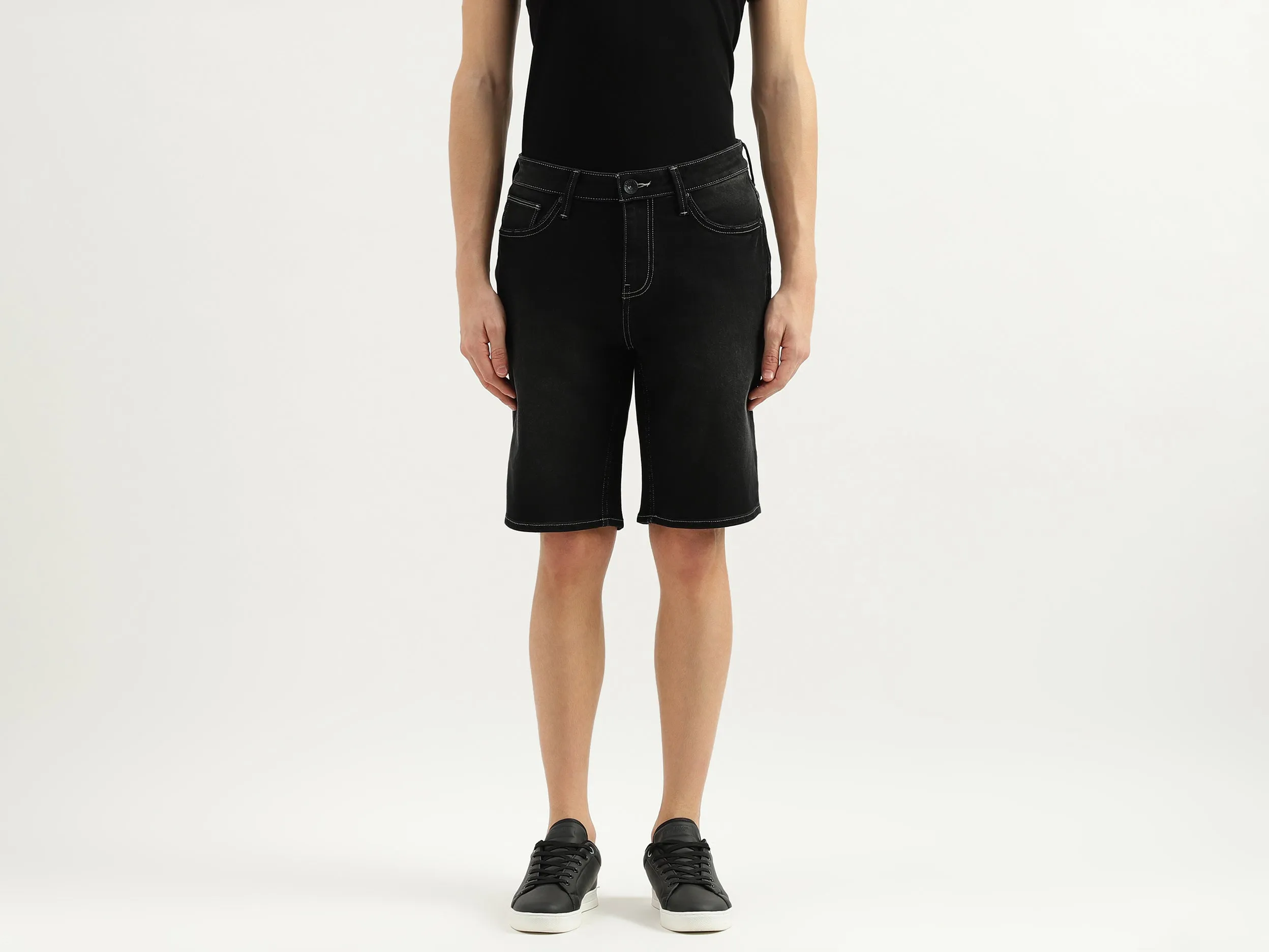 Solid Mid Rise Slim Fit Jeans Short