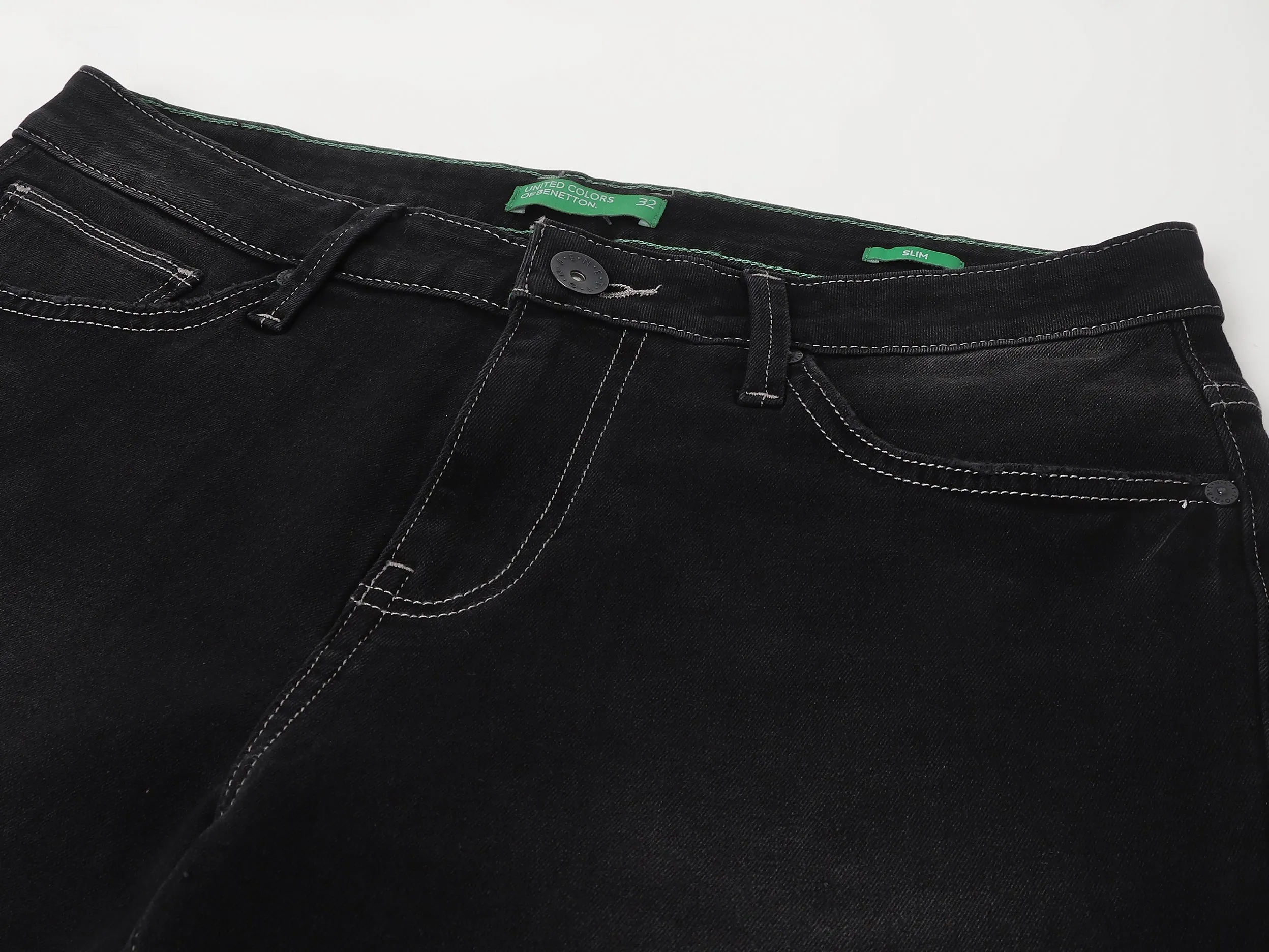 Solid Mid Rise Slim Fit Jeans Short