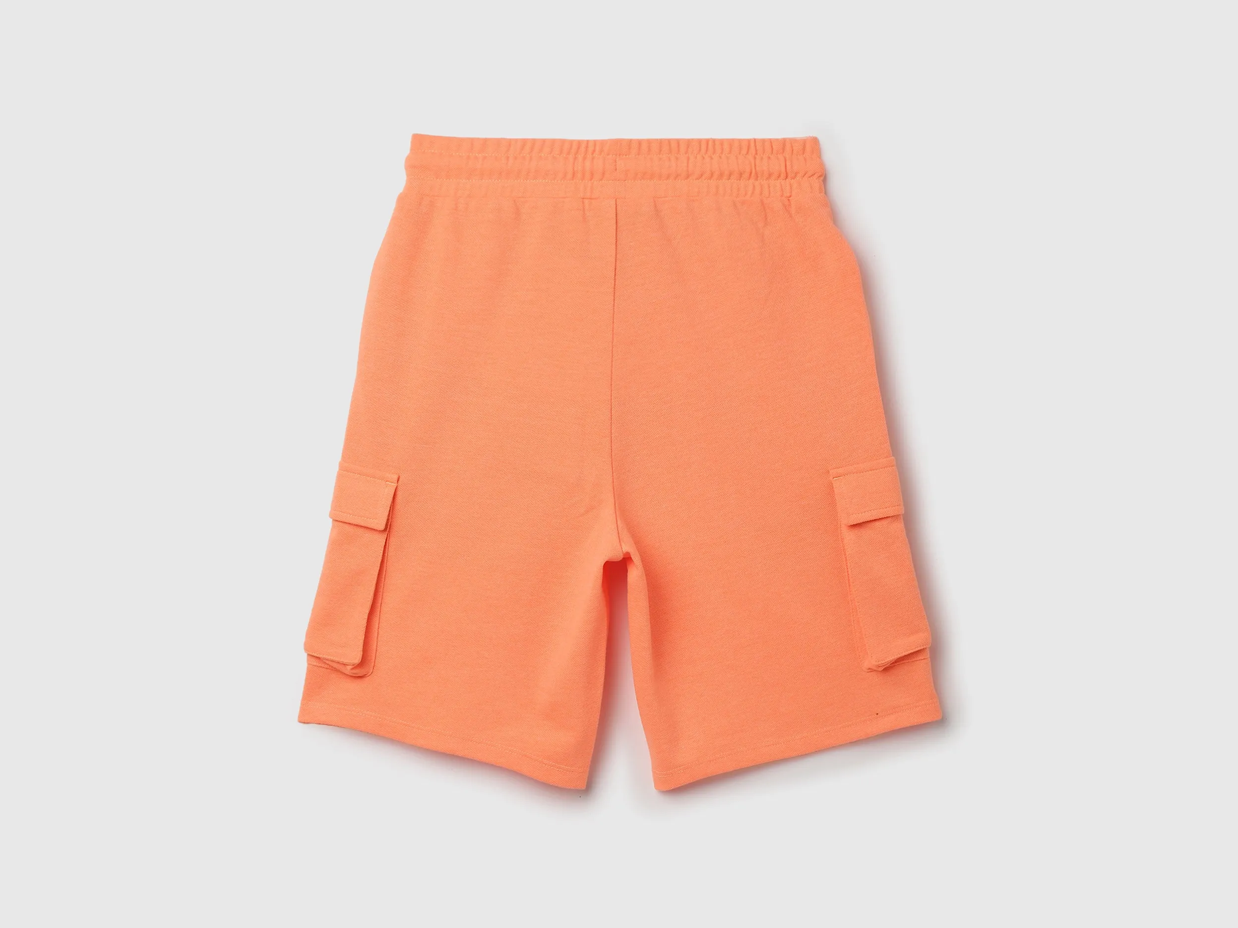 Solid Regular Fit Mid Rise Shorts