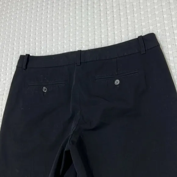 Theory Woman’s Black Waist Tab Chino Shorts