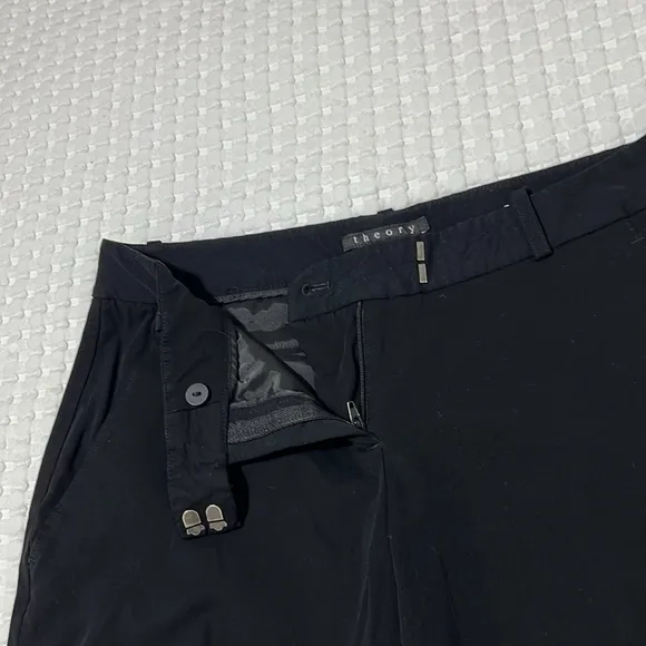 Theory Woman’s Black Waist Tab Chino Shorts