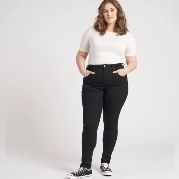 Universal Standard Seine High Rise Skinny Jeans Washed Black