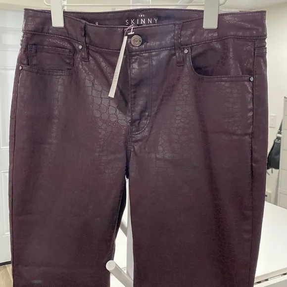 WHBM nwt skinny jean snakeskin  print size 8 high waisted