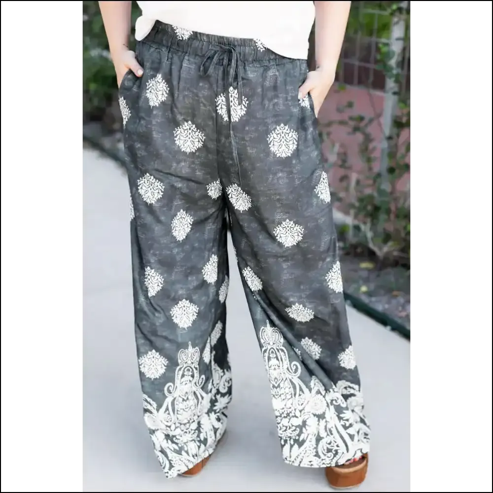 Wide Leg Pants: Black Bohemian Bliss for  Fabulous Curves! Needful Things 😜