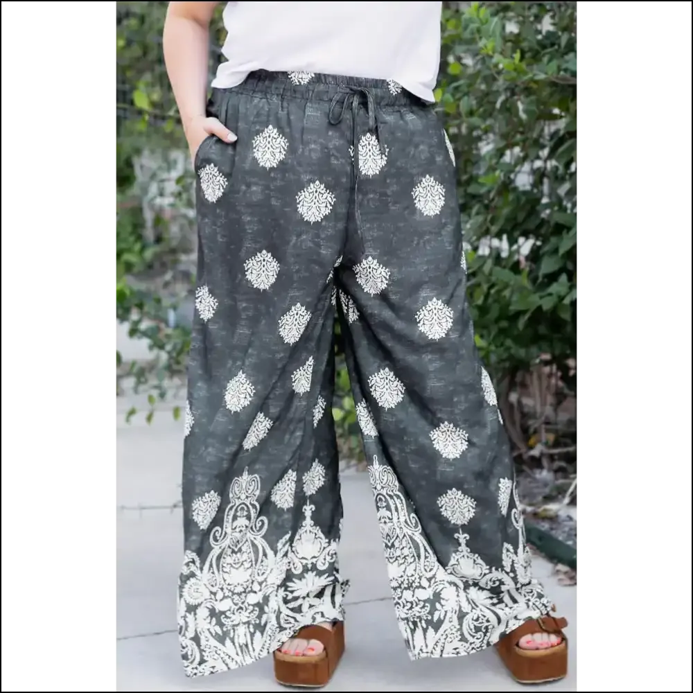 Wide Leg Pants: Black Bohemian Bliss for  Fabulous Curves! Needful Things 😜