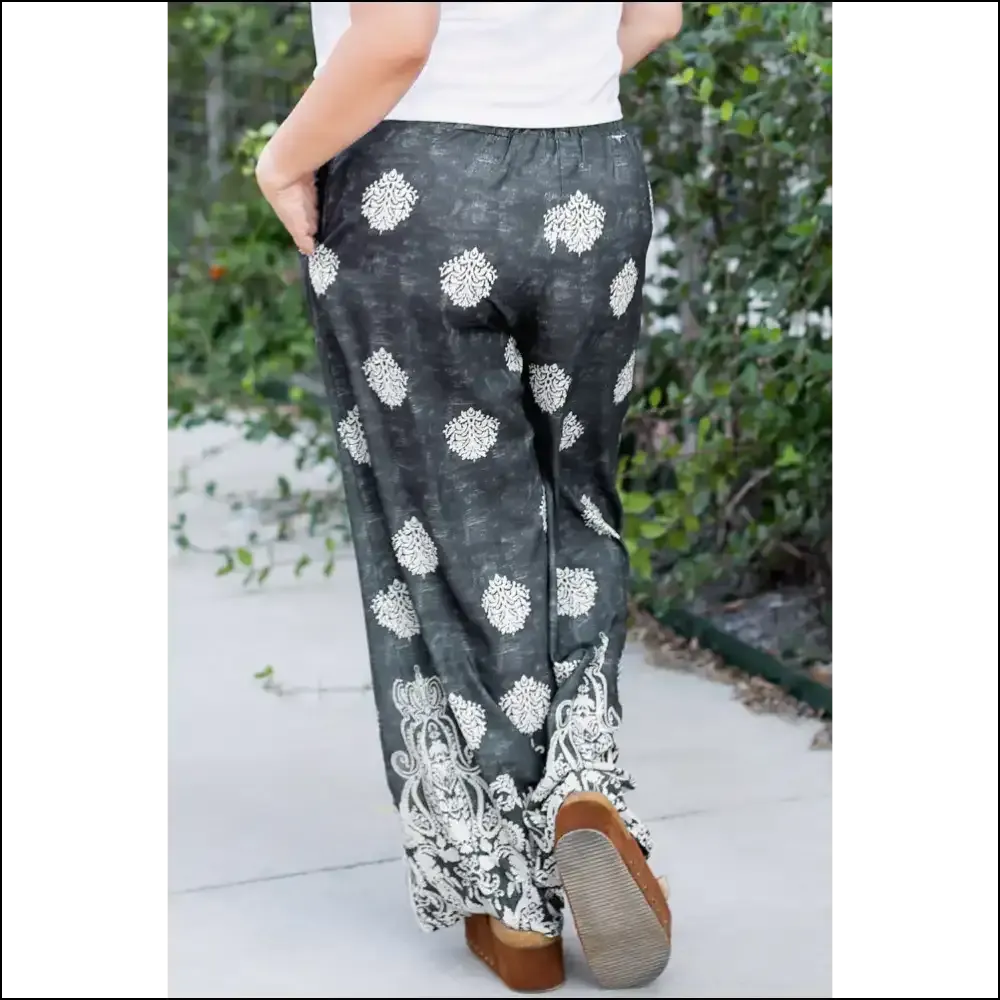 Wide Leg Pants: Black Bohemian Bliss for  Fabulous Curves! Needful Things 😜