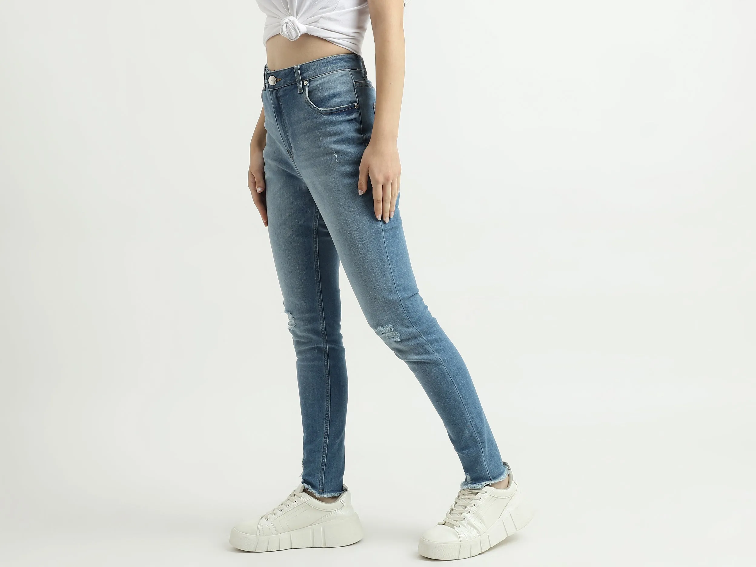 Women Solid Skinny Fit Jeans