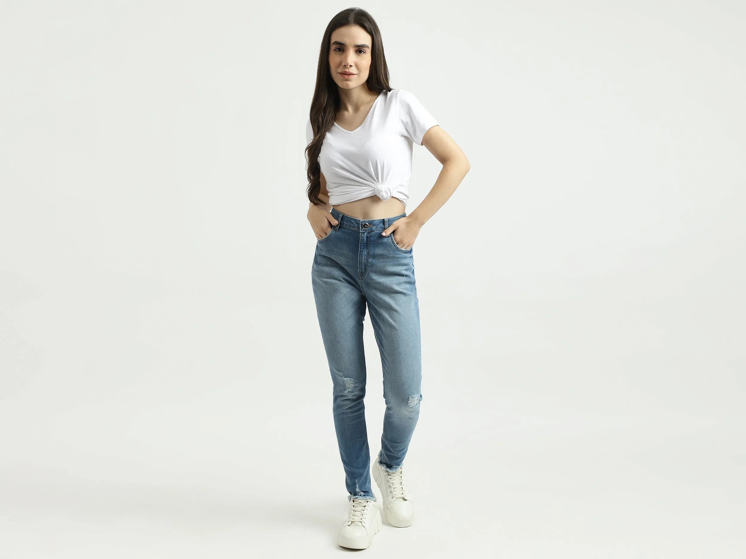 Women Solid Skinny Fit Jeans