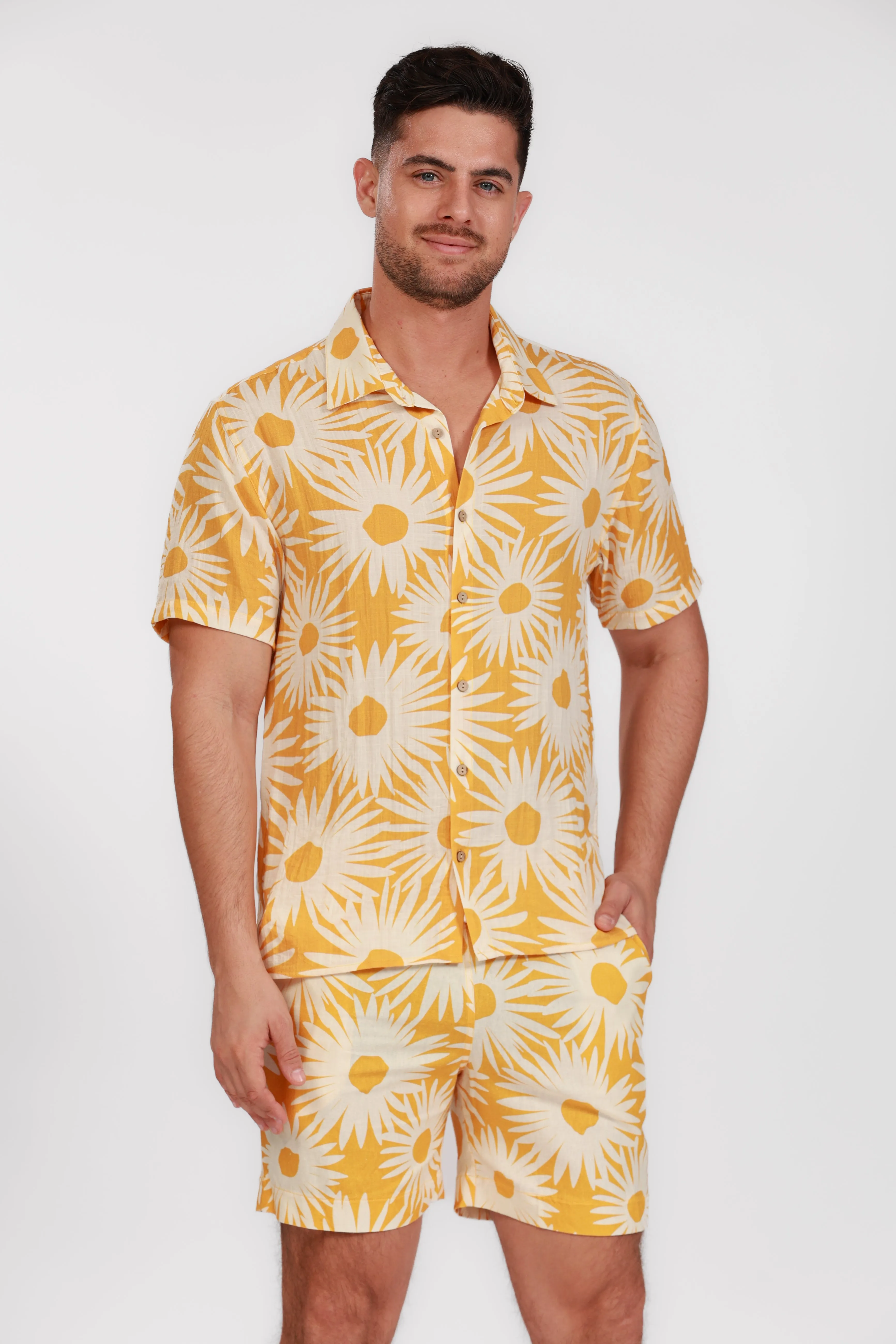 YELLOW LINEN PRINTED SHORTS